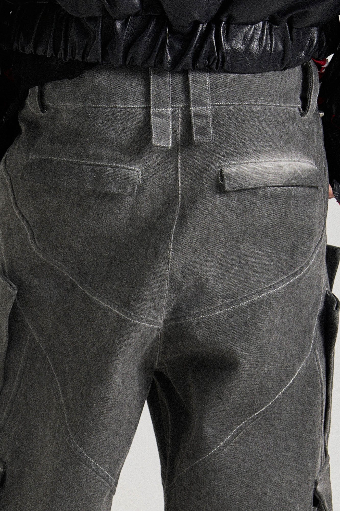 Deconstructed Multi-Pocket Frayed Cargo Pants
