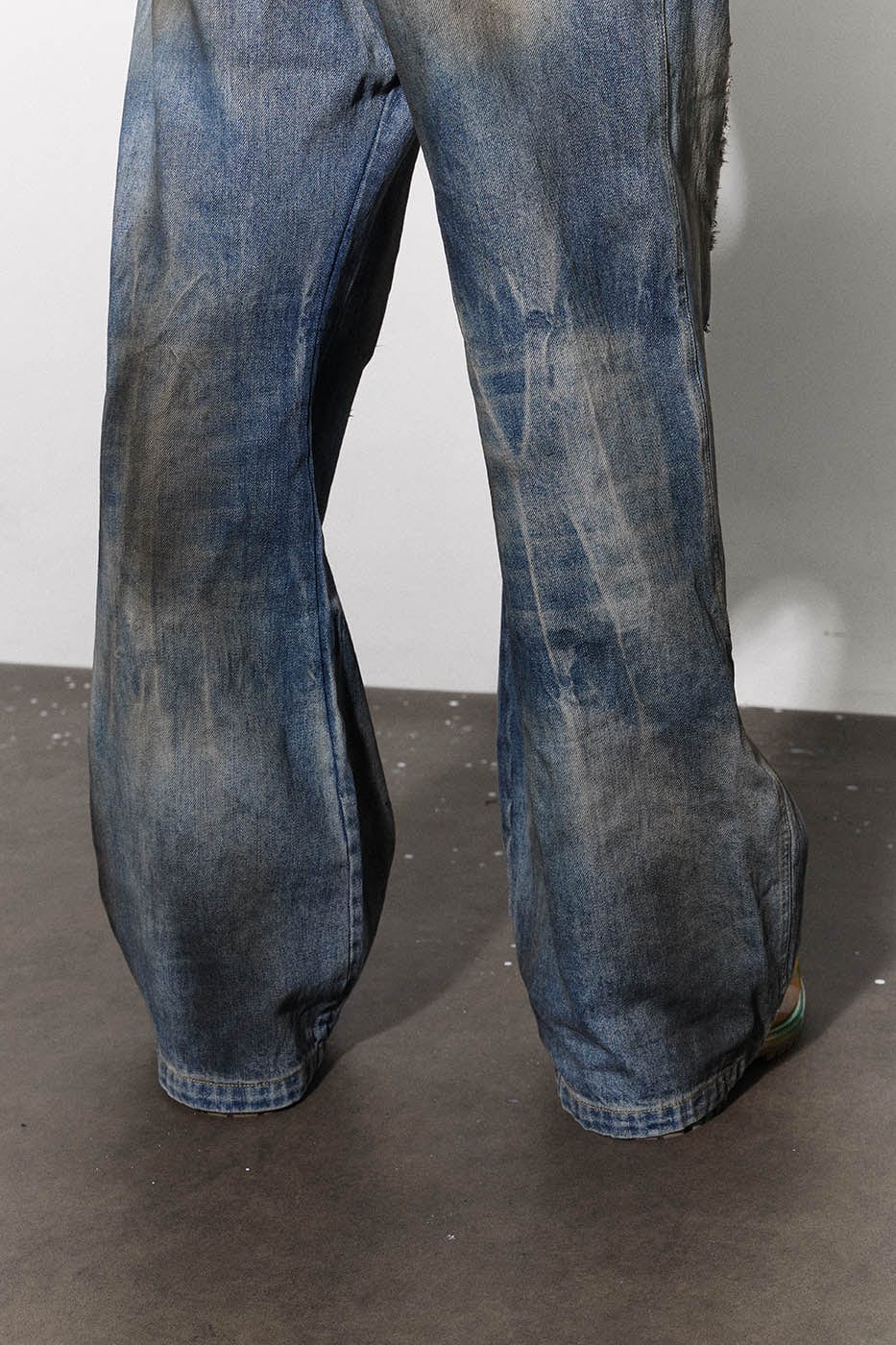 Distressed Dusty Flared Jeans