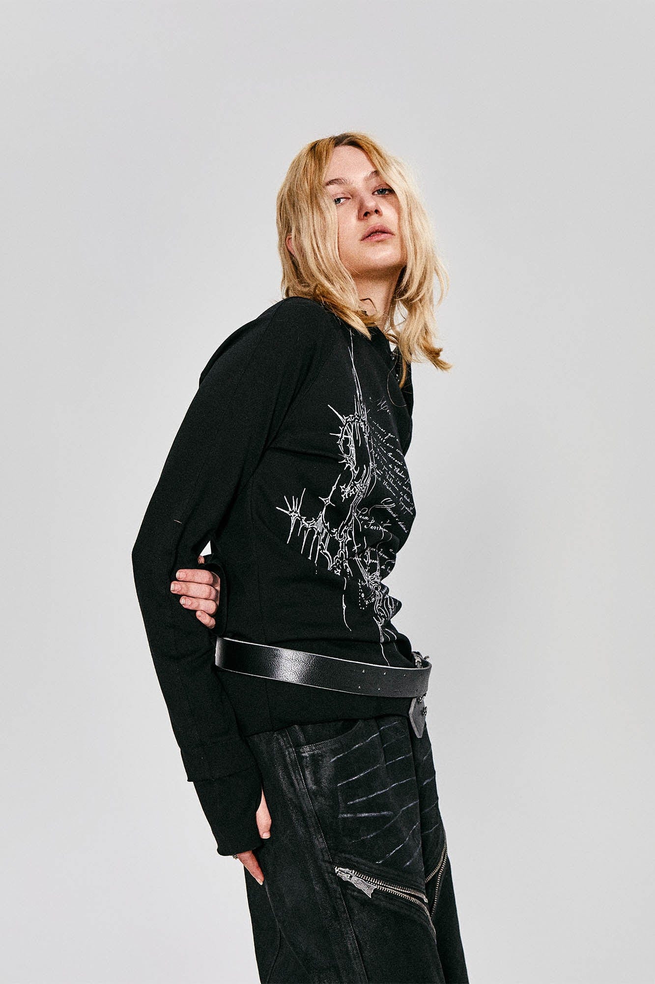 Gothic Script Graphic Asymmetrical Button Long-Sleeve Tee