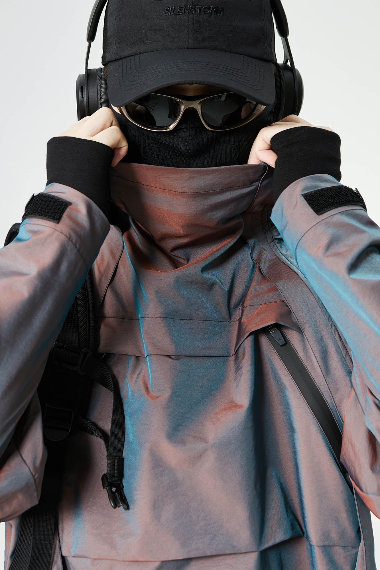 Gradient Hooded Pullover Windbreaker