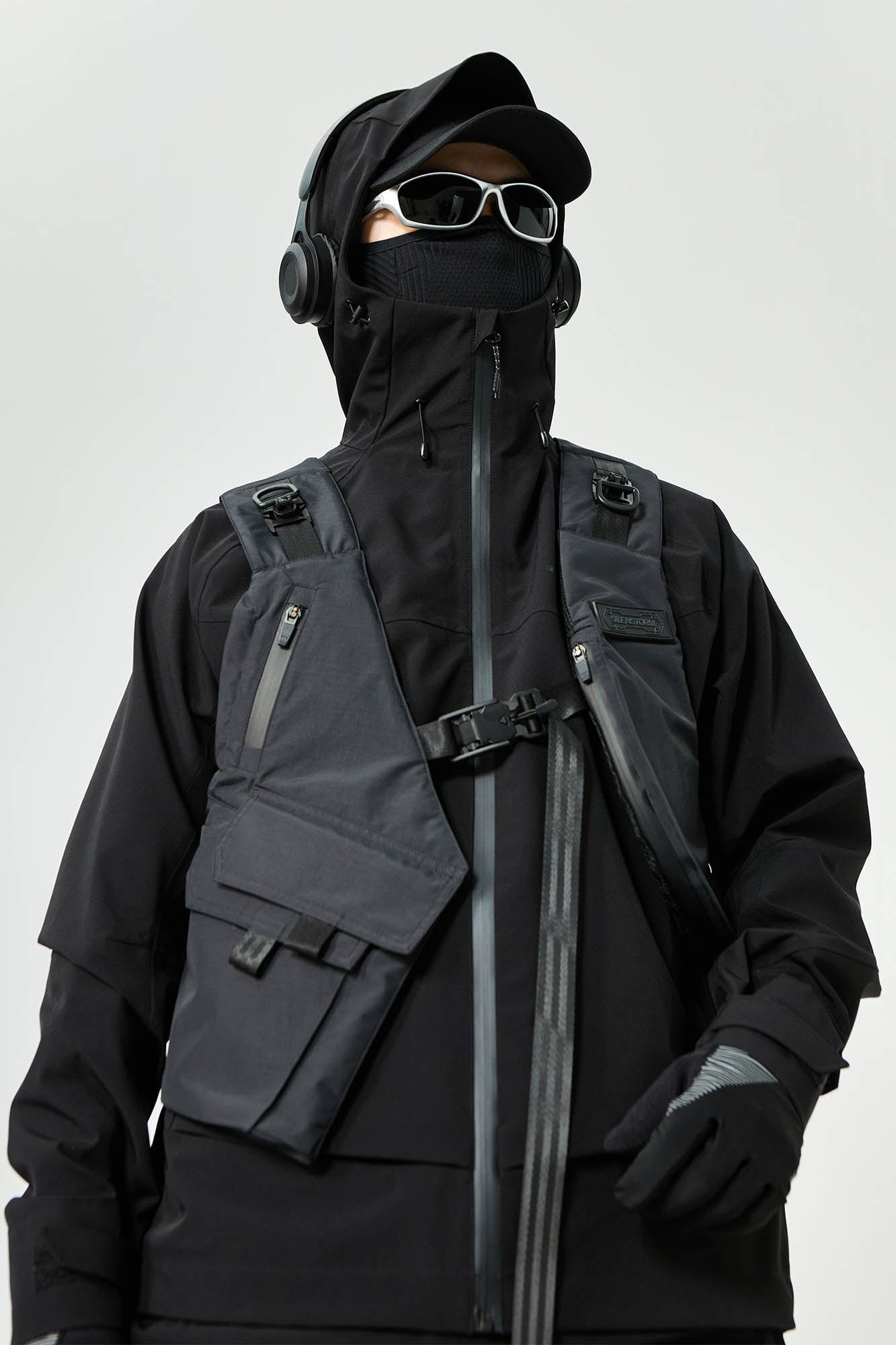 Asymmetrical Multi-Pocket Tactical Vest