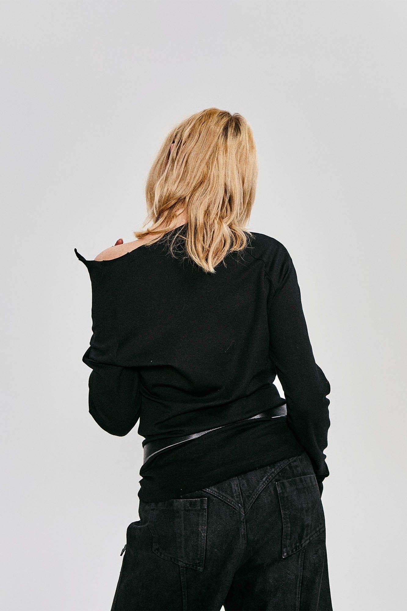 Gothic Script Graphic Asymmetrical Button Long-Sleeve Tee
