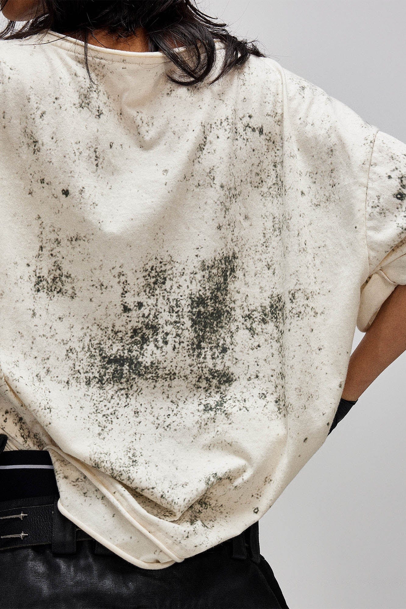Grunge Brush-Stained Raw Hem T-Shirt