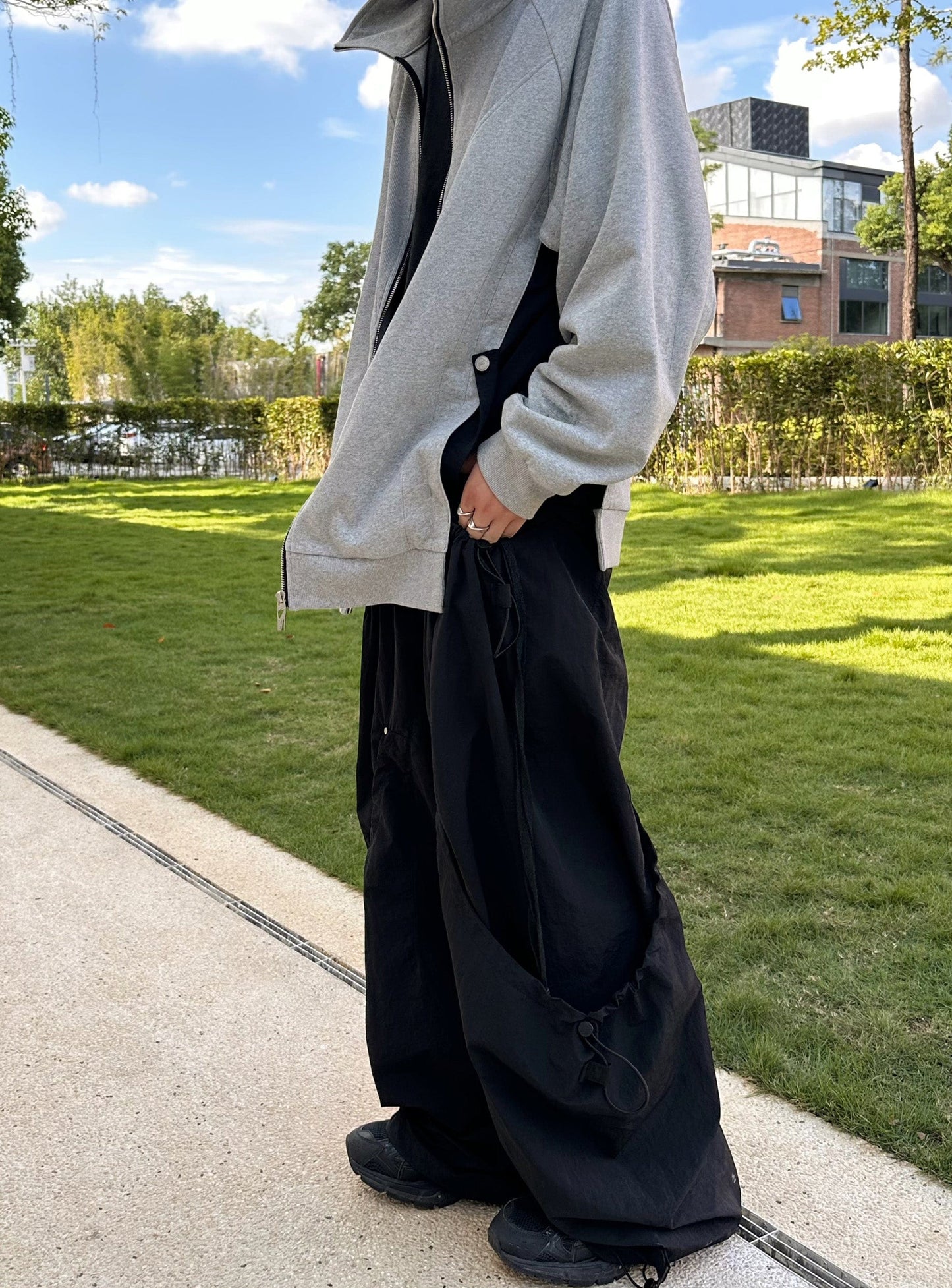 The Scar Six-Pocket Draw-String Rivet Pants