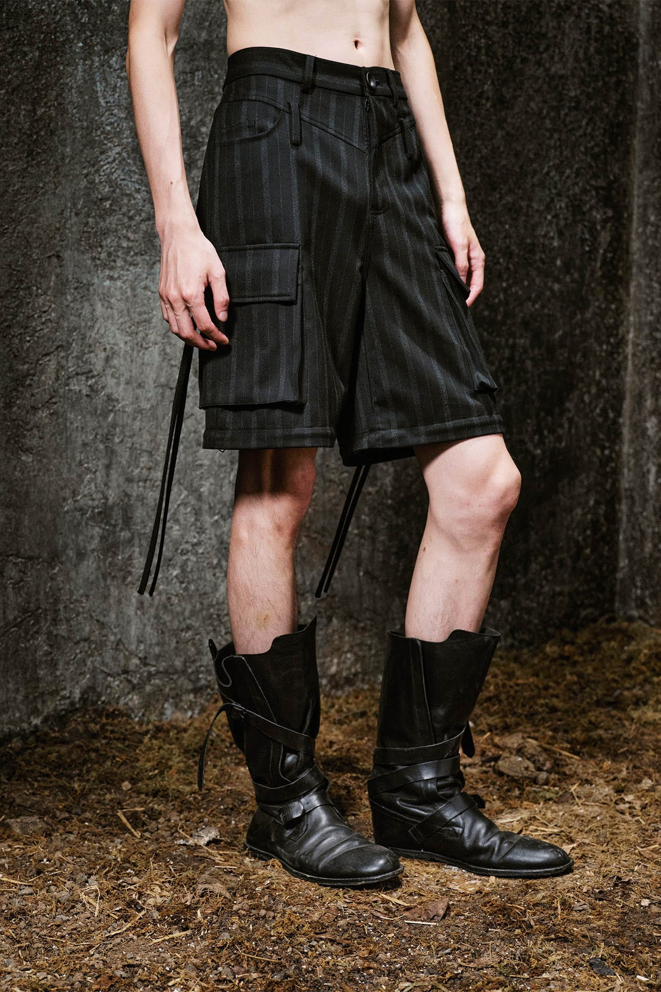 Multi-Pocket Stripe Detachable-Leg Pants