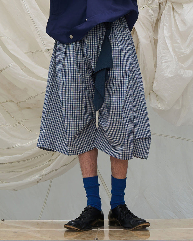 Detachable Scarf Grid Pleated Shorts