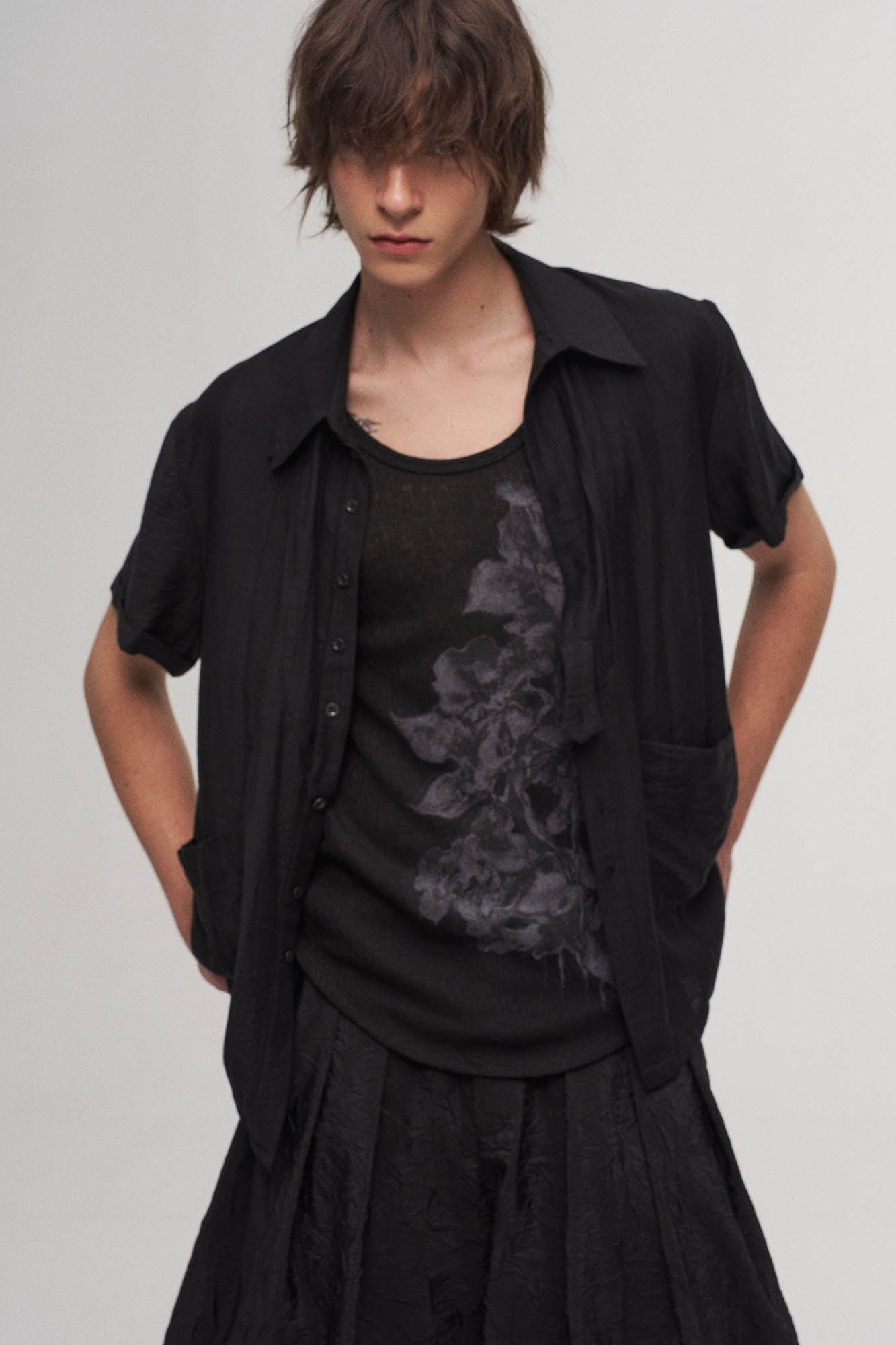 Stripe Crinkled Spliced Layered Collar T-Shirt Black