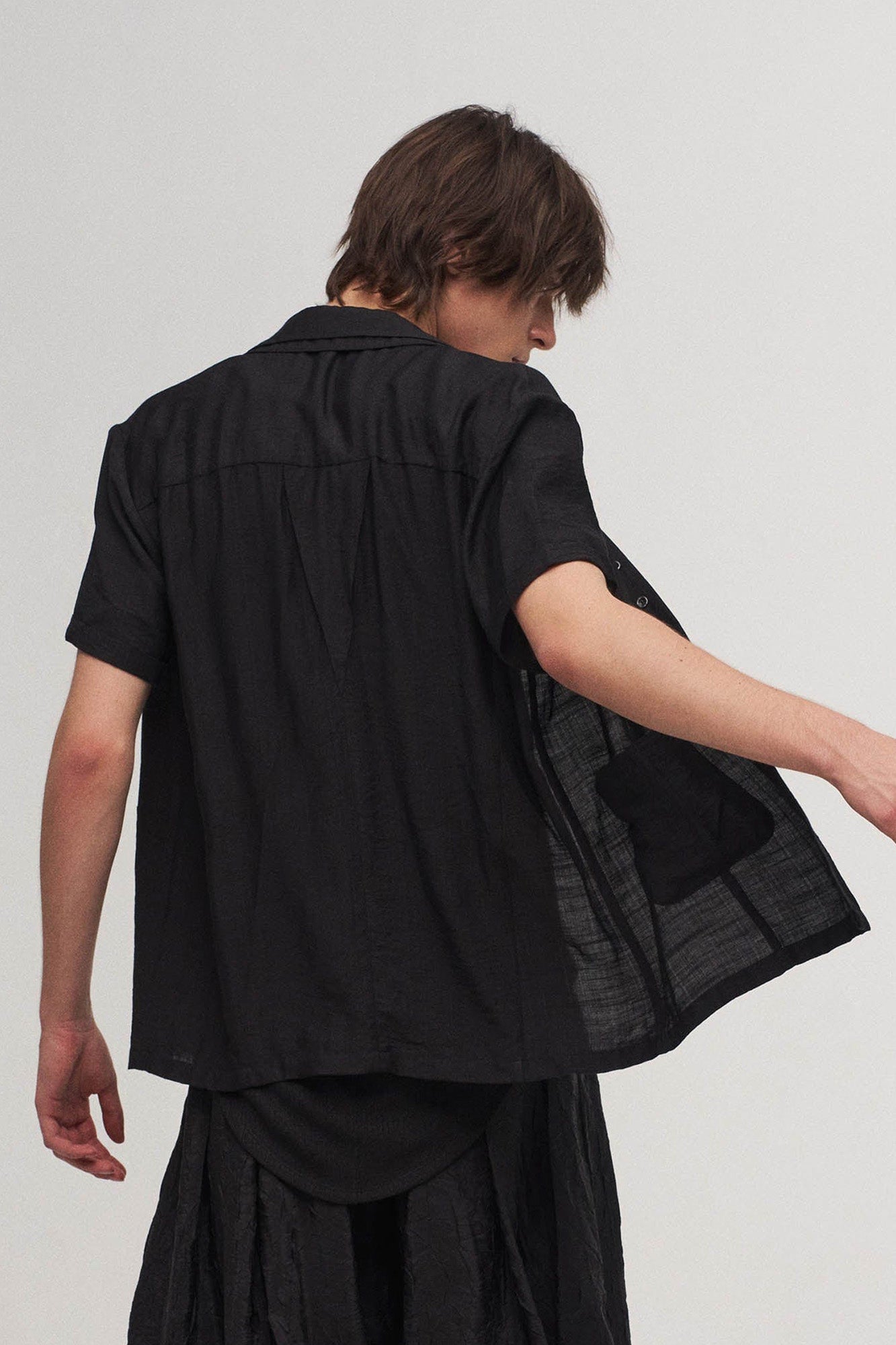 Stripe Crinkled Spliced Layered Collar T-Shirt Black