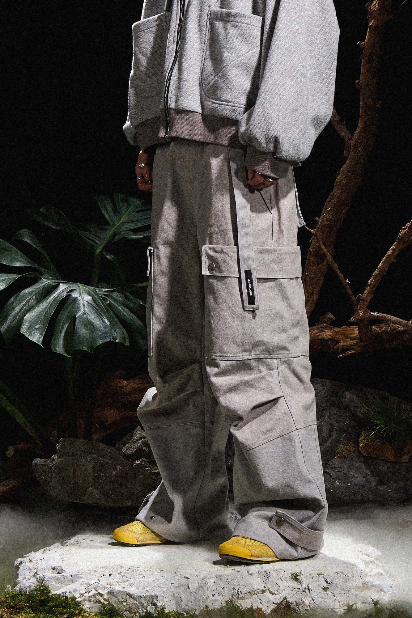 Multi-Pocket Oversized Workwear Cargo Pants Gray