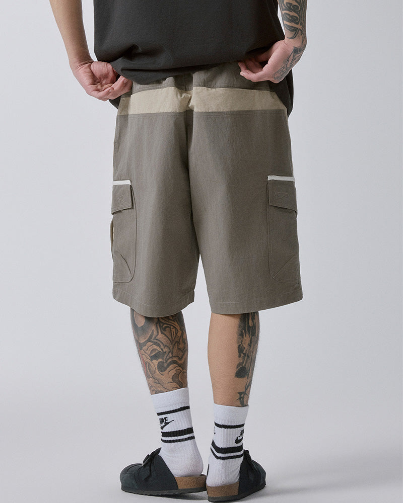 Tonal Panel Cargo Shorts