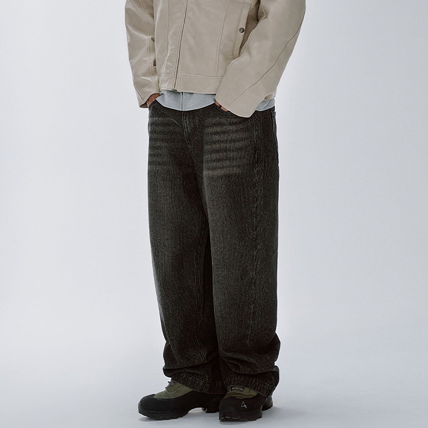 Retro Corduroy Logo Embroidery Straight-Leg Jeans