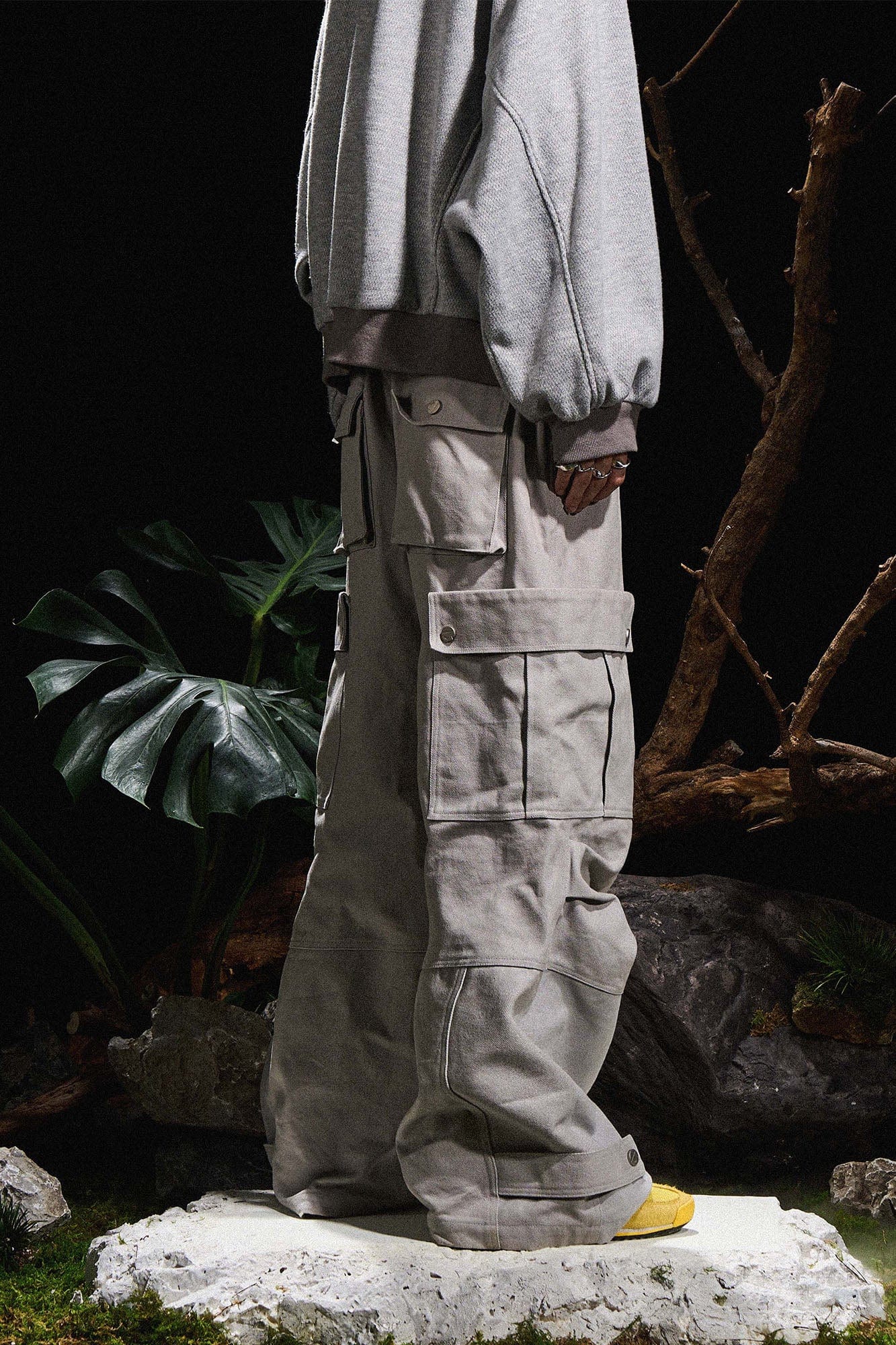 Multi-Pocket Oversized Workwear Cargo Pants Gray