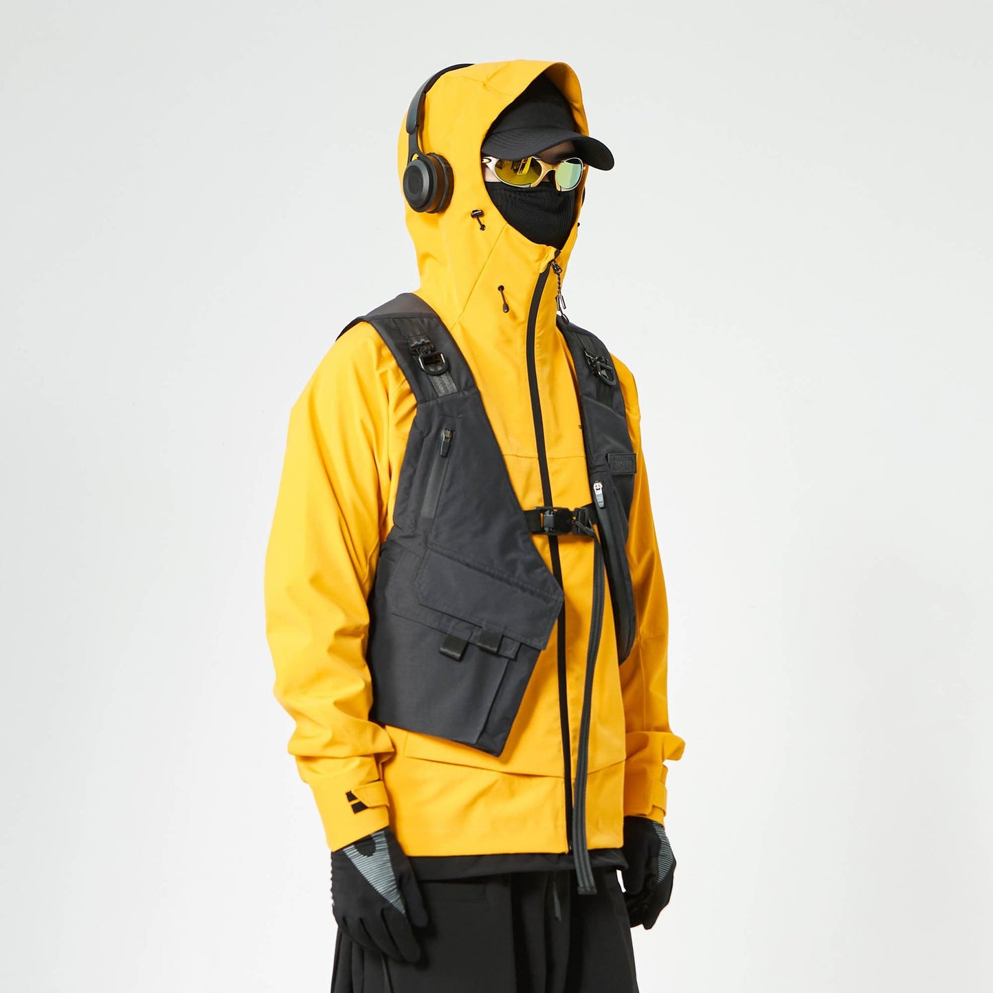Asymmetrical Multi-Pocket Tactical Vest