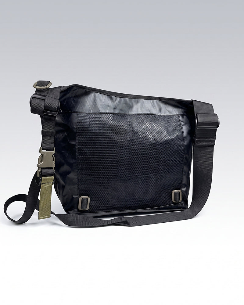 Water-Resistant Large-Capacity Techwear Messenger Bag