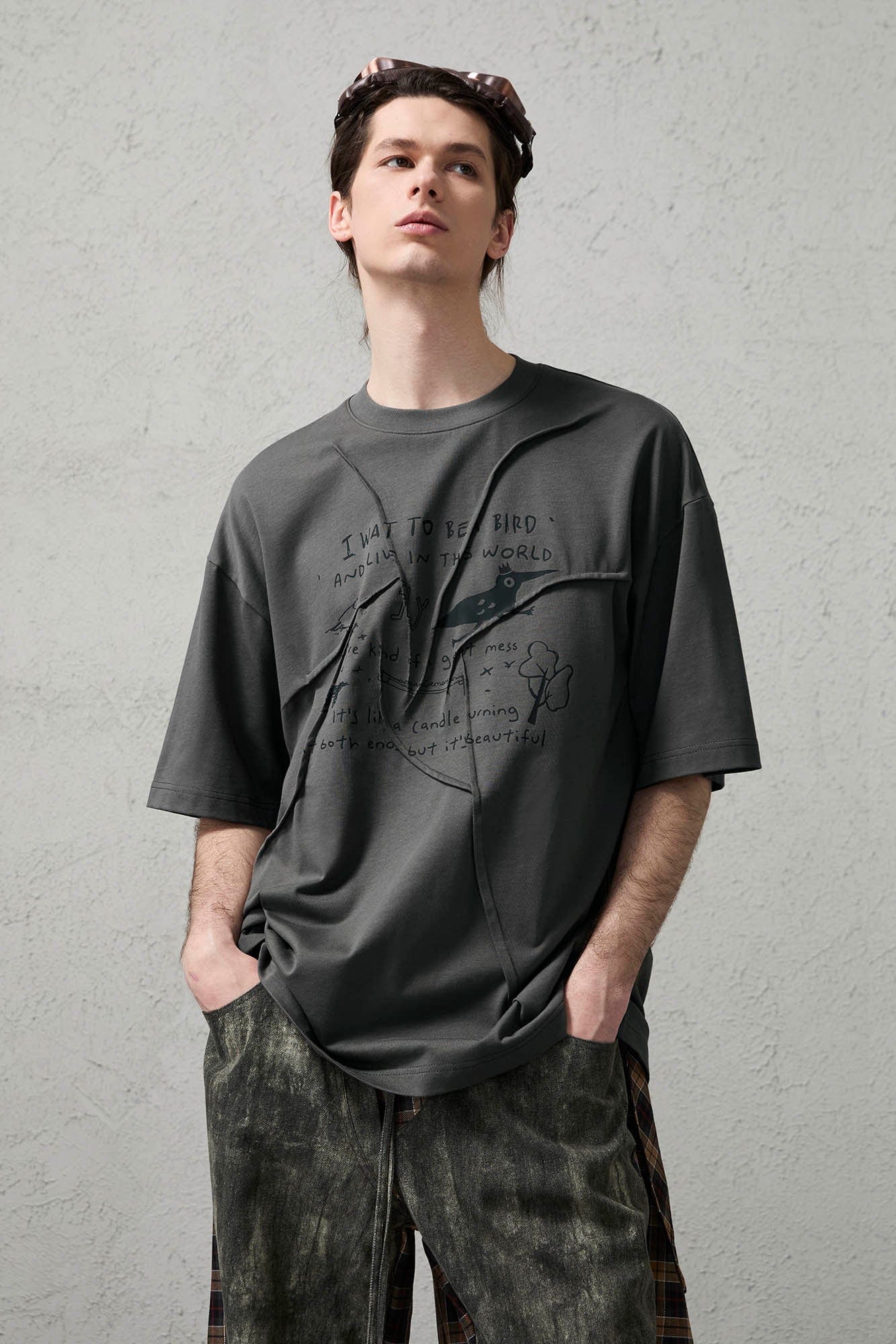 Asymmetrical Pleated Script Graphic T-Shirt