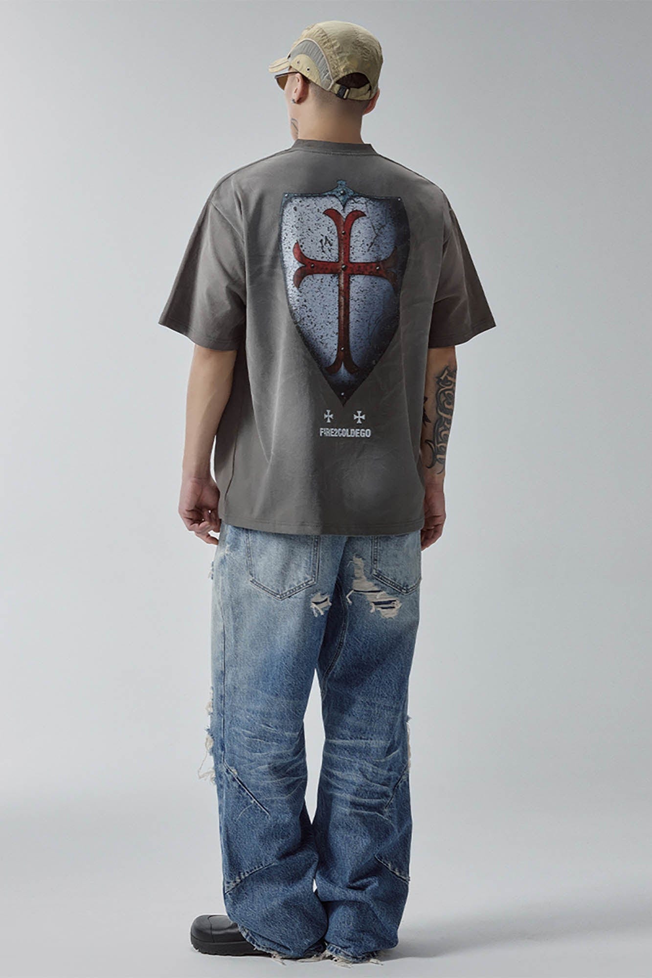 Ripped Curved Spliced Jeans