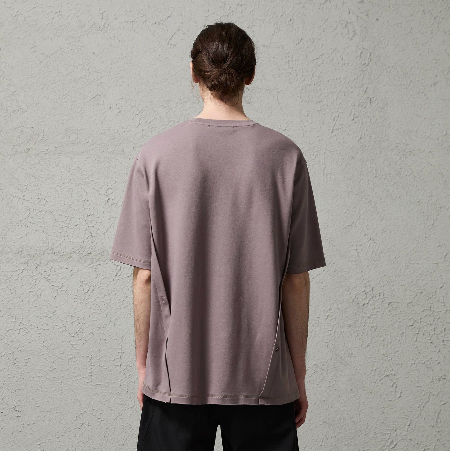 Bird-Loop Adjustable Button Back T-Shirt