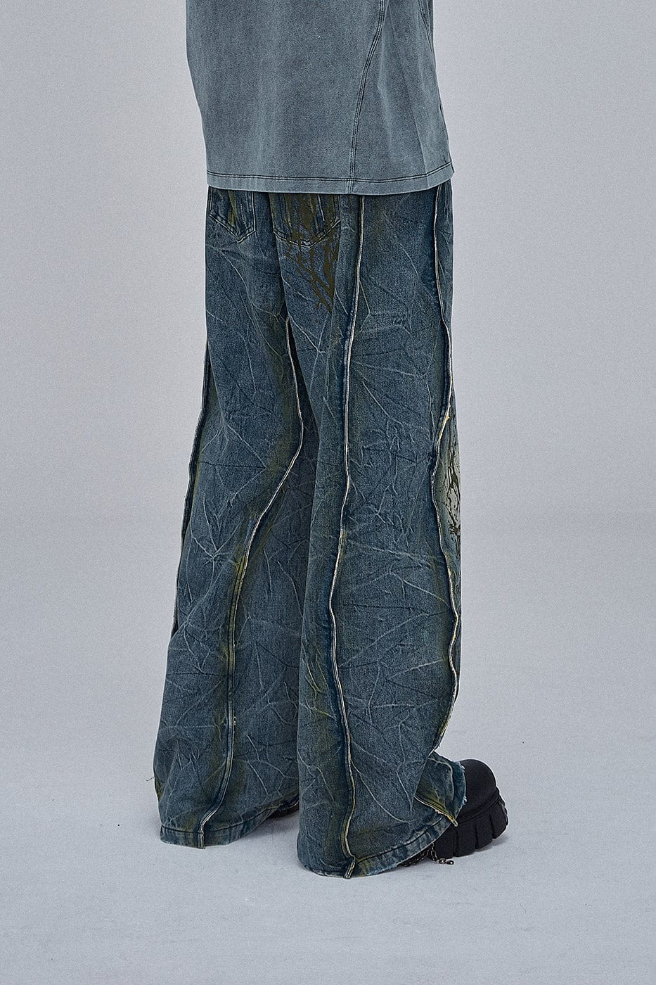 Ripple Spliced Washed Jeans