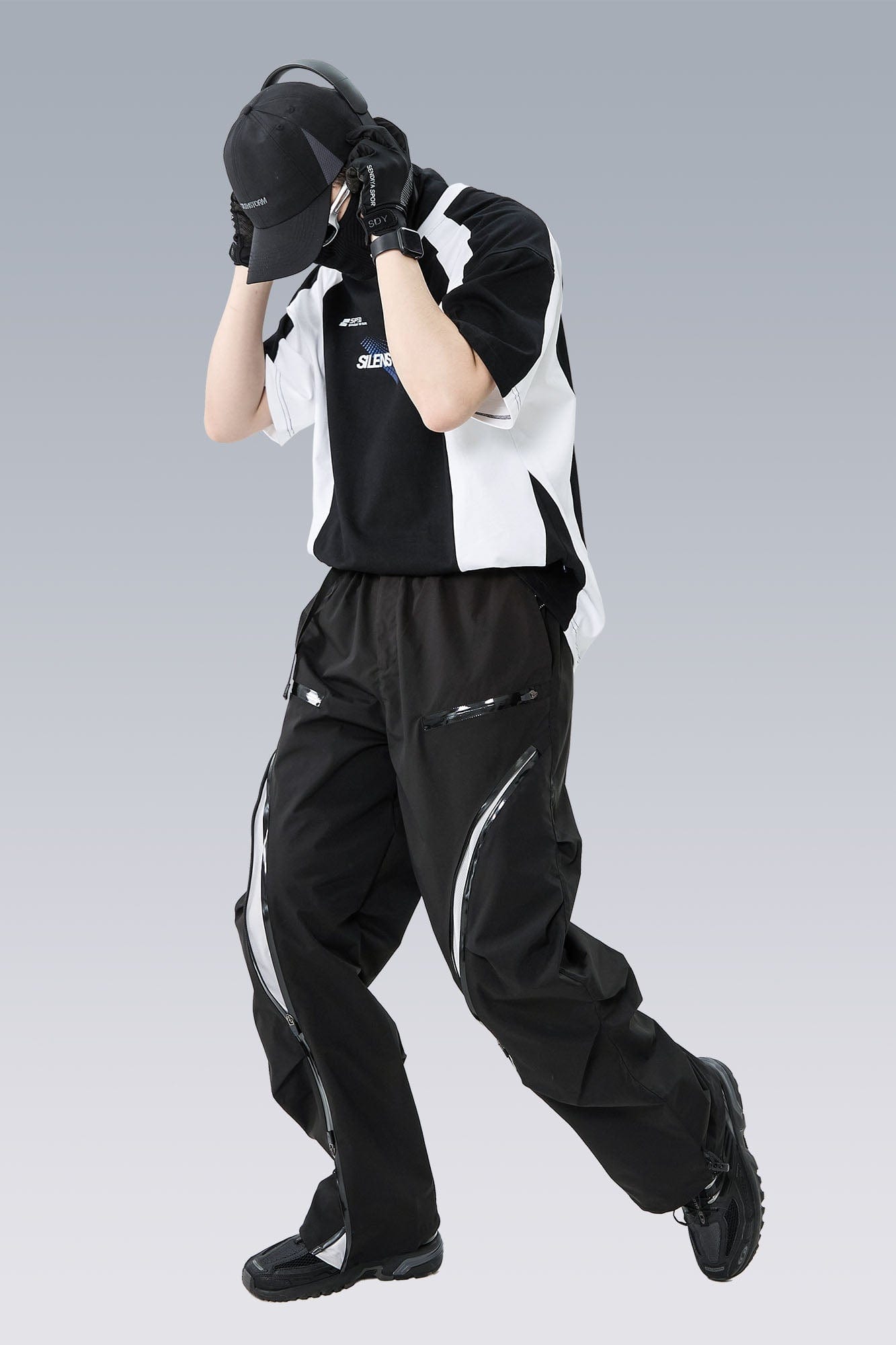 Arc-Zip Crinkled Water-Repellent Utility Pants