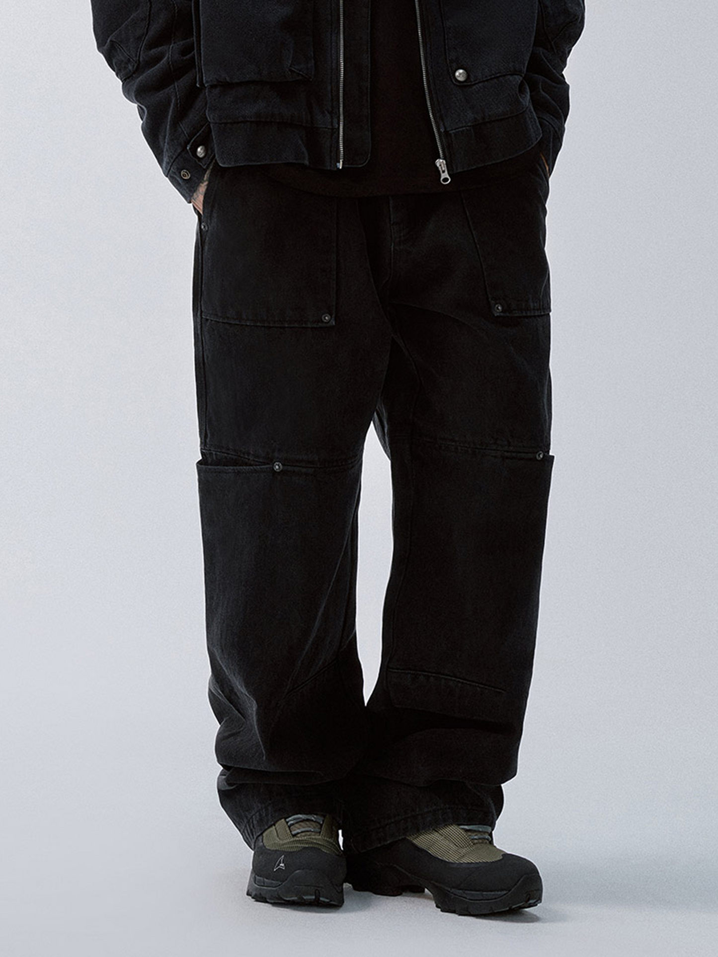 Washed Panel Multi-Pocket Straight-Leg Jeans