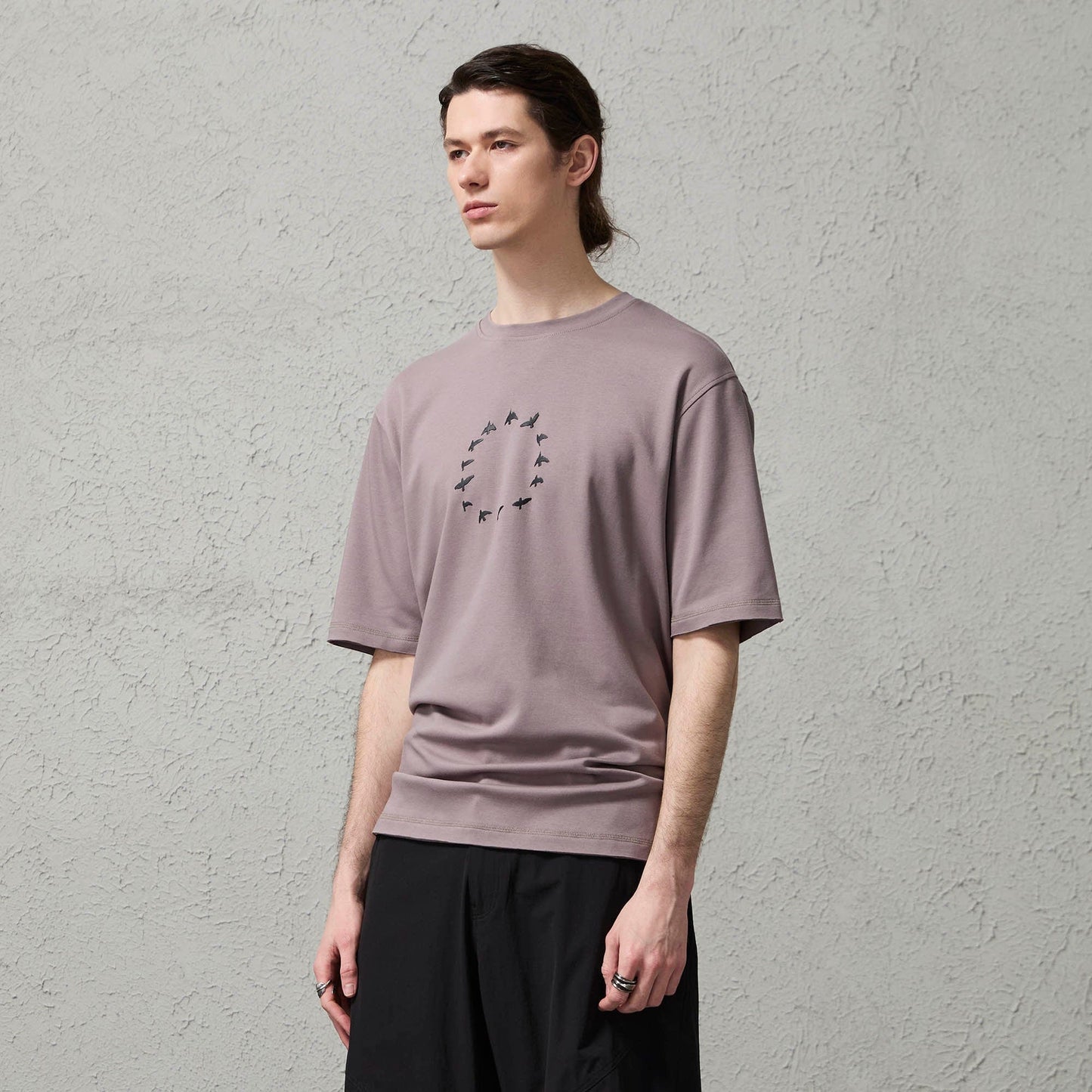Bird-Loop Adjustable Button Back T-Shirt