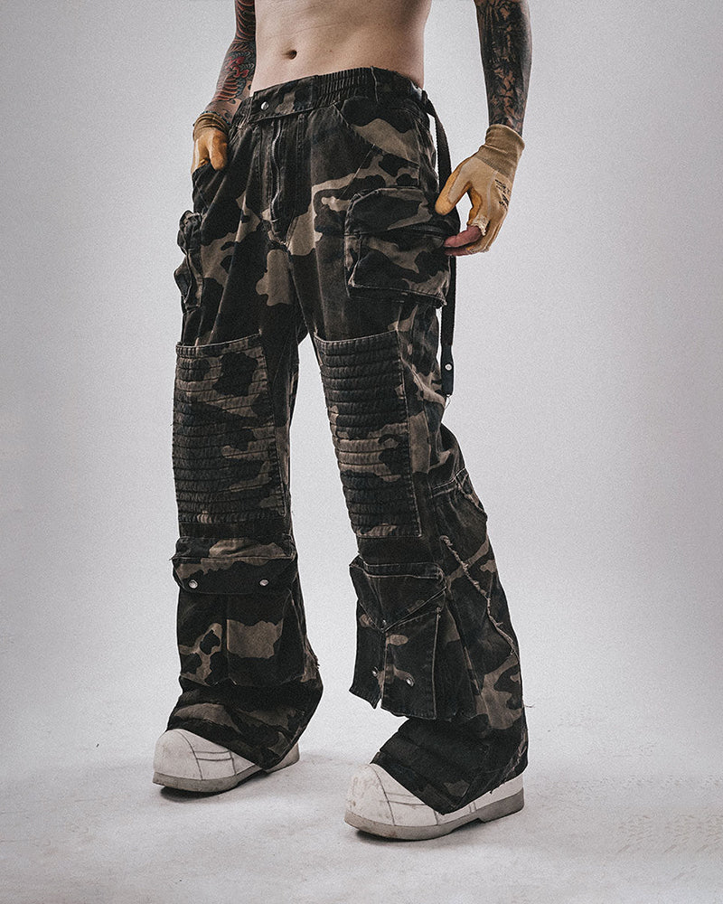 Wasteland Camo Multi-Pocket Cargo Pants