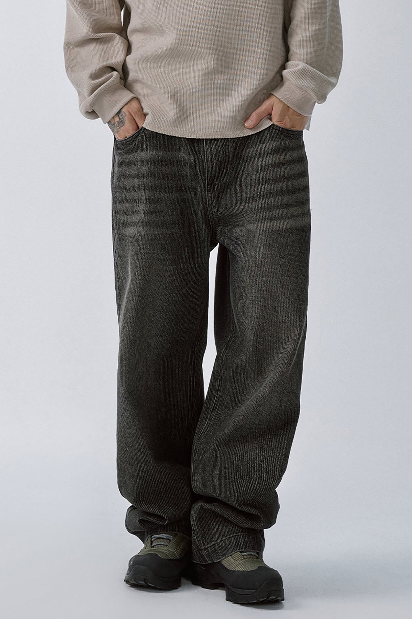 Retro Corduroy Logo Embroidery Straight-Leg Jeans