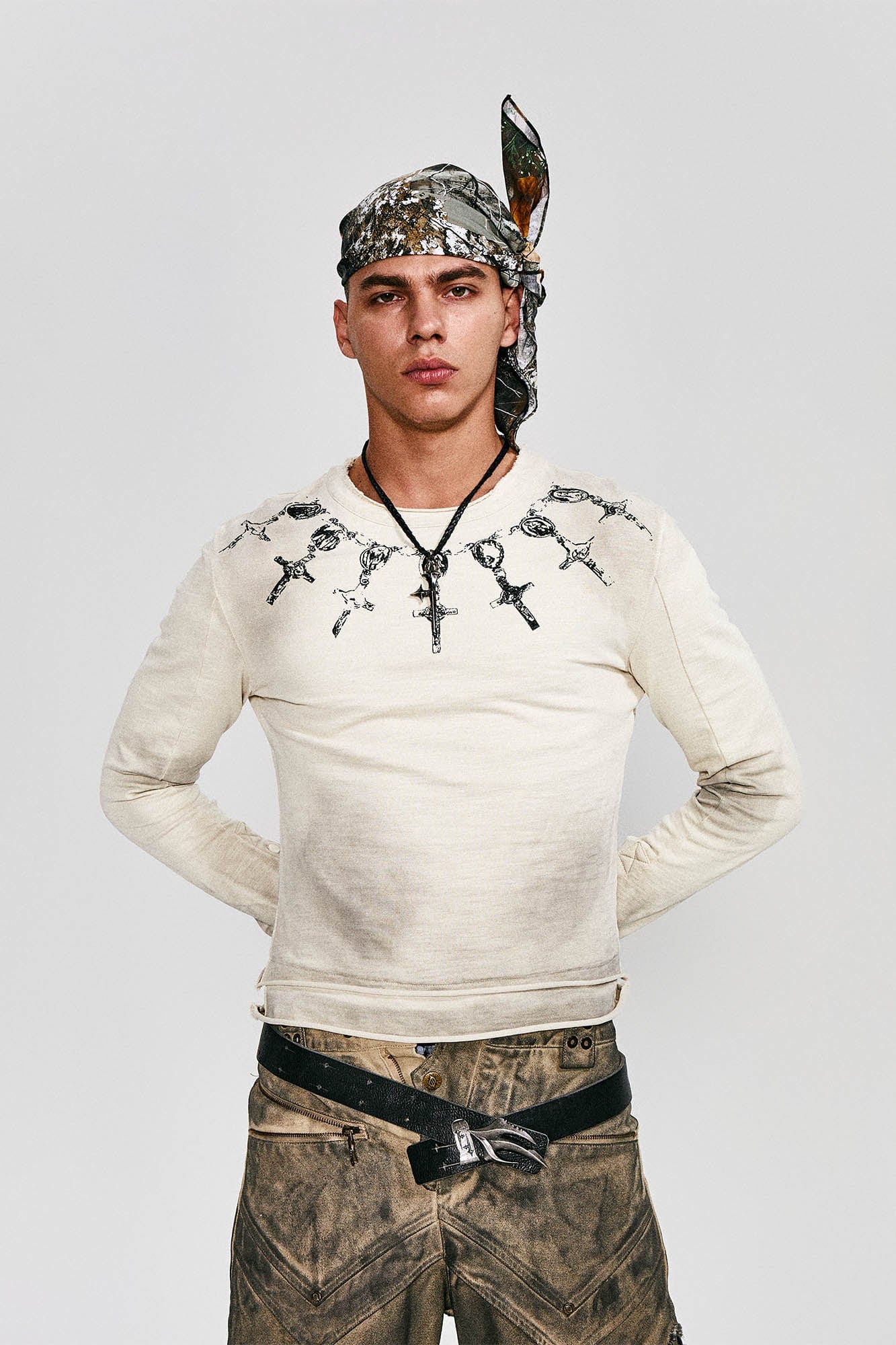 Distressed Cross Chain Graphic Long-Sleeve Tee