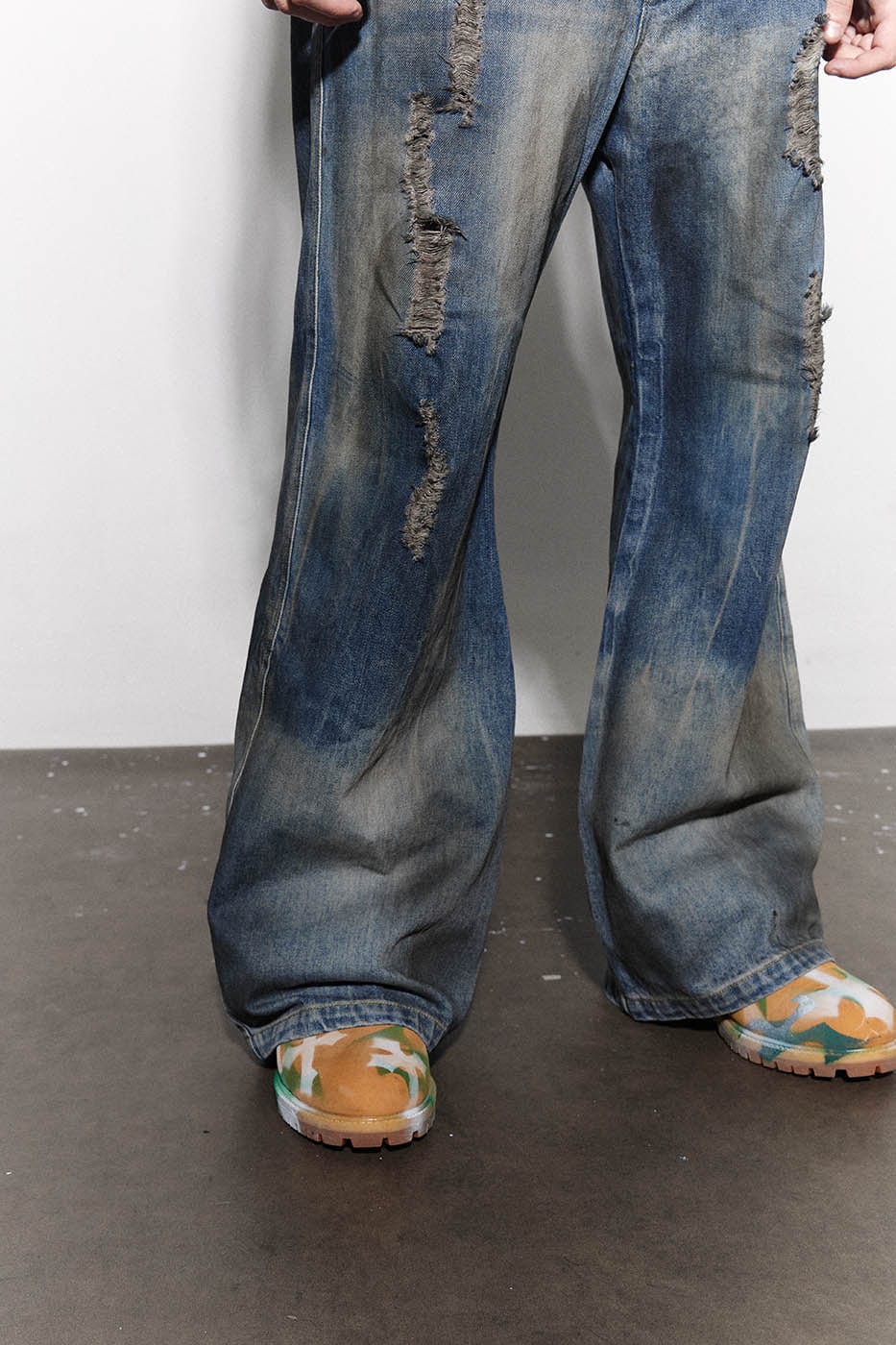 Distressed Dusty Flared Jeans