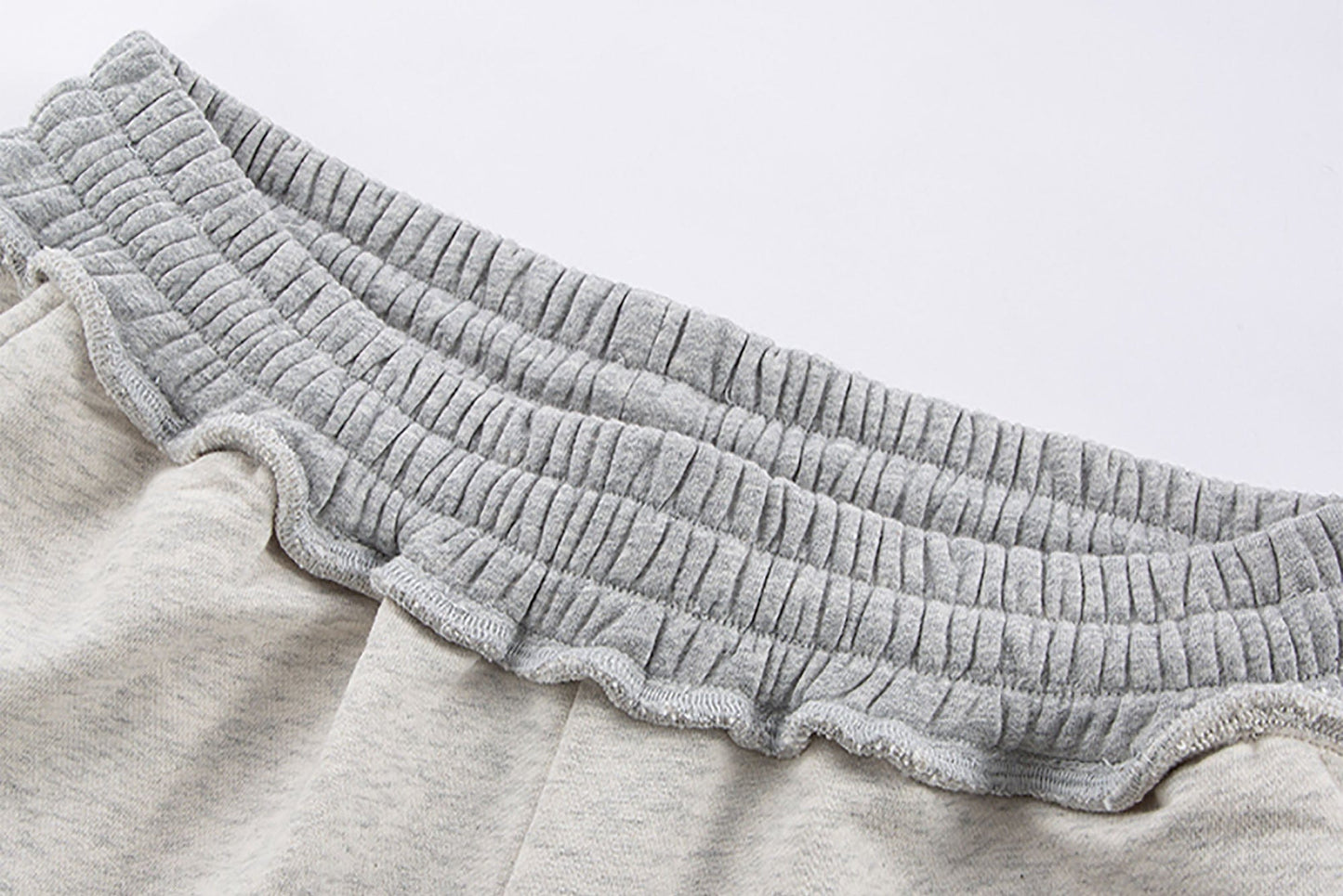 Curved Spliced Contrast Shorts