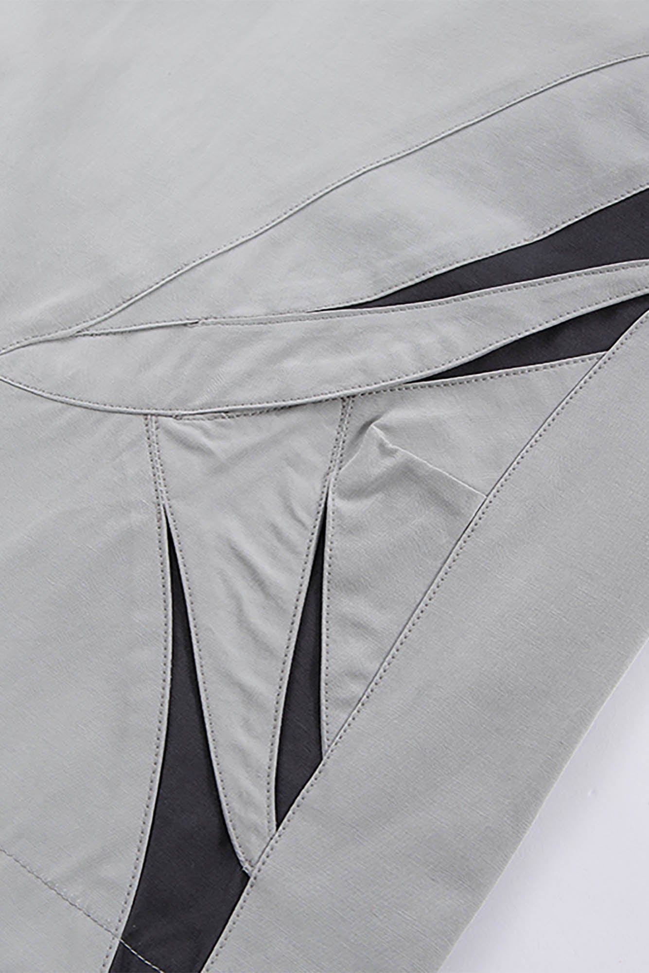 Contrast Panel Cut-Out Knee Shorts