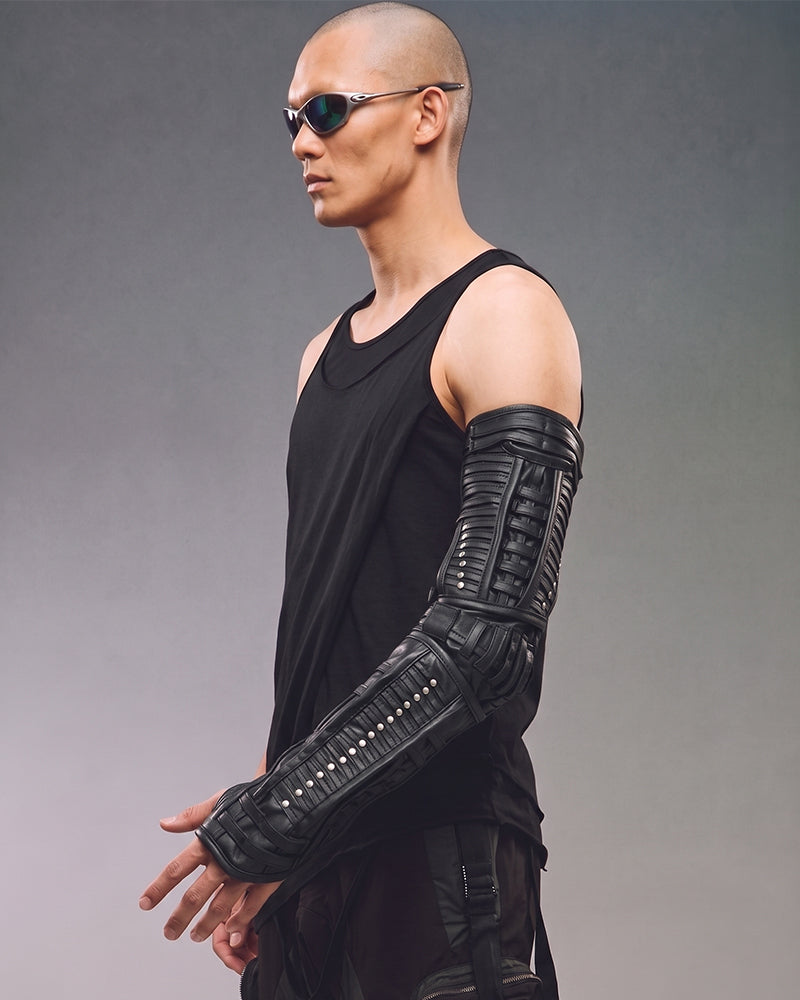 Wasteland Waxed Futuristic Riveted Single Arm Sleeve