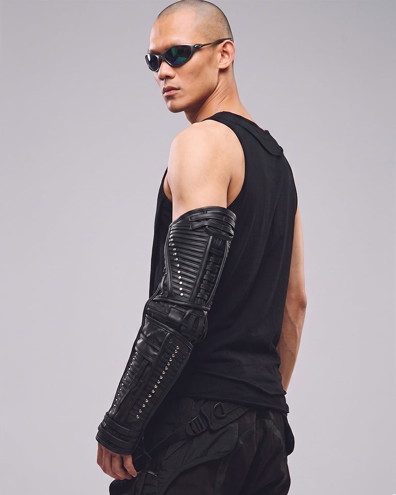 Wasteland Waxed Futuristic Riveted Single Arm Sleeve